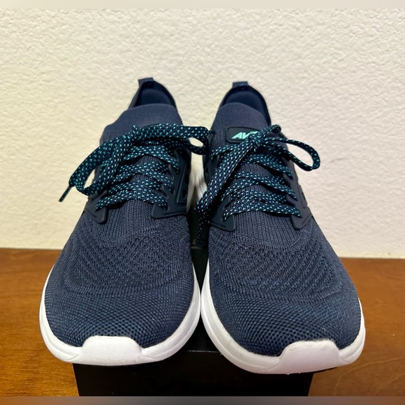 AVIA CAGED SNEAKER NAVY
WOMEN COMFORT RUNNING
LIGHTWEIGHT SHOE NEW NO
BOX Sz 9.5 - Picture 5 of 9